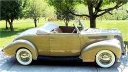 1938 Ford Deluxe Convertible Coupe