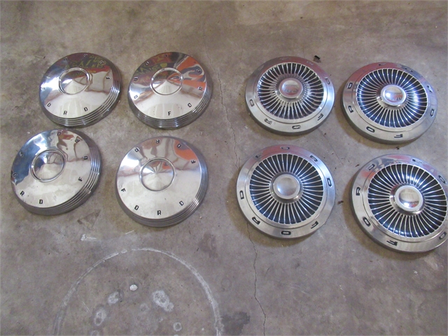 1962 - 1963 Ford Hubcaps