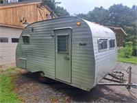 1961 Serro Scotty "Silver Side" 15 foot, RARE front kitchen model. Excellent condition