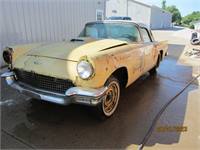 1957 Ford Thunderbird (Inca Gold)